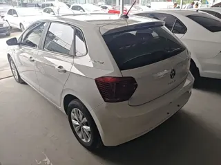 Volkswagen Polo 2021 купить из Китая, цена 1 428 000 ₽ — Suifenhe Auto