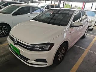 Volkswagen Polo 2021 купить из Китая, цена 1 392 000 ₽ — Suifenhe Auto