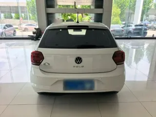 Volkswagen Polo 2022 купить из Китая, цена 1 259 000 ₽ — Suifenhe Auto