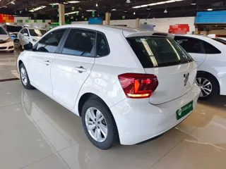 Volkswagen Polo 2020 купить из Китая, цена 1 402 000 ₽ — Suifenhe Auto