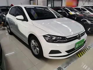 Volkswagen Polo 2023 купить из Китая, цена 1 326 000 ₽ — Suifenhe Auto