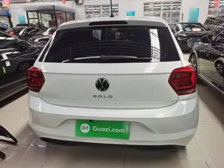 Volkswagen Polo 2023 купить из Китая, цена 1 326 000 ₽ — Suifenhe Auto