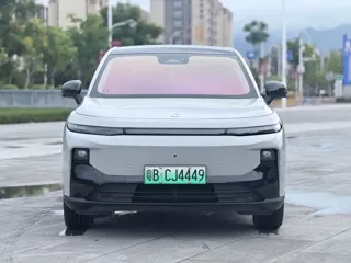 Leapmotor B10 2025 купить из Китая, цена 2 633 000 ₽ — Suifenhe Auto