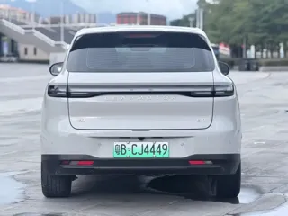 Leapmotor B10 2025 купить из Китая, цена 2 633 000 ₽ — Suifenhe Auto