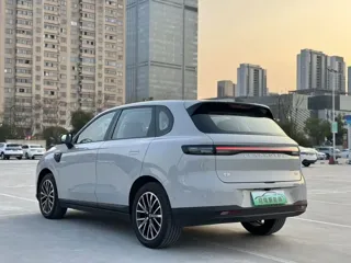 Leapmotor B10 2025 купить из Китая, цена 2 936 000 ₽ — Suifenhe Auto