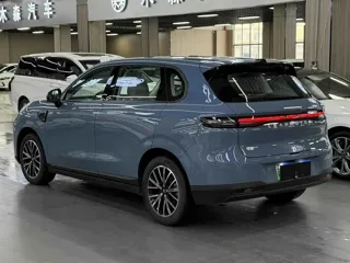 Leapmotor B10 2025 купить из Китая, цена 3 096 000 ₽ — Suifenhe Auto