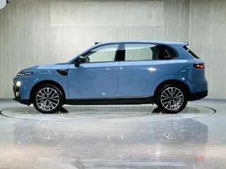 Leapmotor B10 2025 купить из Китая, цена 3 096 000 ₽ — Suifenhe Auto