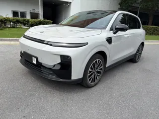 Leapmotor B10 2025 купить из Китая, цена 3 017 000 ₽ — Suifenhe Auto