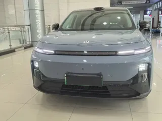 Leapmotor B10 2025 купить из Китая, цена 3 077 000 ₽ — Suifenhe Auto