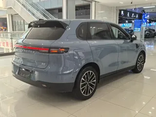 Leapmotor B10 2025 купить из Китая, цена 3 077 000 ₽ — Suifenhe Auto