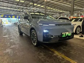 Leapmotor B10 2025 купить из Китая, цена 3 096 000 ₽ — Suifenhe Auto