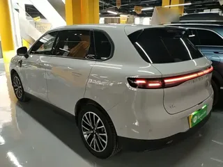 Leapmotor B10 2025 купить из Китая, цена 3 232 000 ₽ — Suifenhe Auto