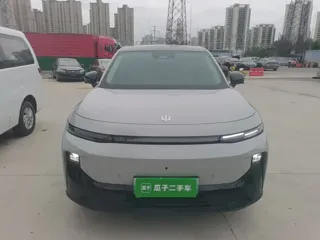 Leapmotor B10 2025 купить из Китая, цена 2 957 000 ₽ — Suifenhe Auto