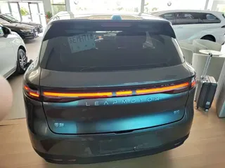 Leapmotor B10 2025 купить из Китая, цена 3 070 000 ₽ — Suifenhe Auto