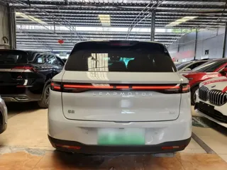Leapmotor B10 2025 купить из Китая, цена 2 967 000 ₽ — Suifenhe Auto