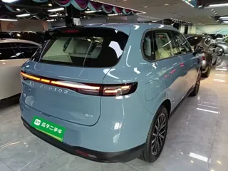 Leapmotor B10 2025 купить из Китая, цена 3 135 000 ₽ — Suifenhe Auto