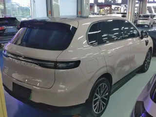 Leapmotor B10 2026 купить из Китая, цена 3 106 000 ₽ — Suifenhe Auto