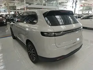 Leapmotor B10 2025 купить из Китая, цена 3 030 000 ₽ — Suifenhe Auto