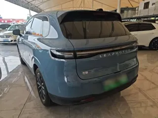 Leapmotor B10 2025 купить из Китая, цена 3 017 000 ₽ — Suifenhe Auto