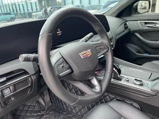 Cadillac CT5 2024 купить из Китая, цена 4 417 000 ₽ — Suifenhe Auto