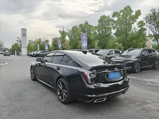 Cadillac CT5 2024 купить из Китая, цена 4 138 000 ₽ — Suifenhe Auto
