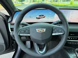 Cadillac CT5 2026 купить из Китая, цена 4 611 000 ₽ — Suifenhe Auto