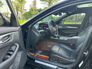 Cadillac CT5 2024 купить из Китая, цена 4 649 000 ₽ — Suifenhe Auto