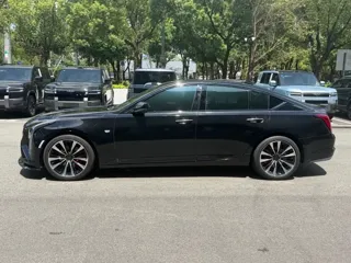 Cadillac CT5 2024 купить из Китая, цена 4 098 000 ₽ — Suifenhe Auto
