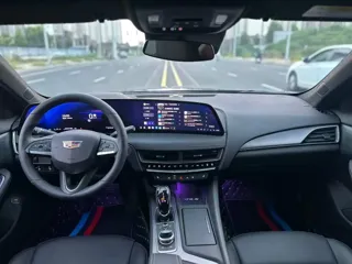 Cadillac CT5 2025 купить из Китая, цена 4 403 000 ₽ — Suifenhe Auto