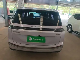 Aion Y 2022 купить из Китая, цена 3 363 000 ₽ — Suifenhe Auto