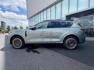 Voyah Free 2025 купить из Китая, цена 4 742 000 ₽ — Suifenhe Auto