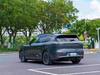 Voyah Free 2025 купить из Китая, цена 5 877 000 ₽ — Suifenhe Auto