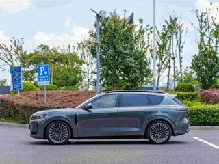 Voyah Free 2025 купить из Китая, цена 5 877 000 ₽ — Suifenhe Auto