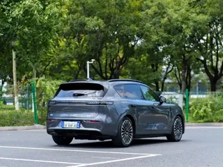 Voyah Free 2025 купить из Китая, цена 5 877 000 ₽ — Suifenhe Auto