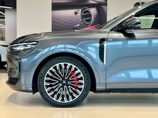 Voyah Free 2025 купить из Китая, цена 5 676 000 ₽ — Suifenhe Auto