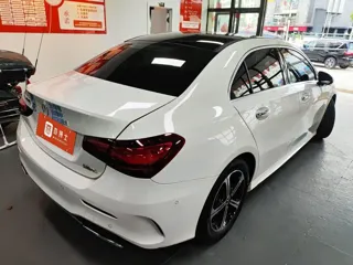 Mercedes-Benz A 2024 купить из Китая, цена 3 773 000 ₽ — Suifenhe Auto