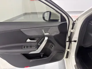 Mercedes-Benz A 2022 купить из Китая, цена 1 821 000 ₽ — Suifenhe Auto