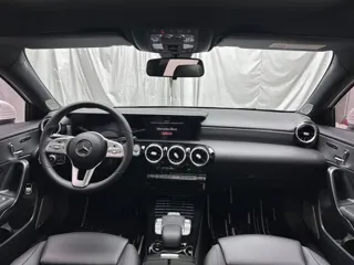 Mercedes-Benz A 2022 купить из Китая, цена 2 368 000 ₽ — Suifenhe Auto