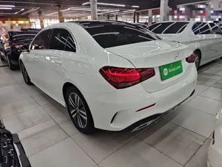 Mercedes-Benz A 2019 купить из Китая, цена 1 707 000 ₽ — Suifenhe Auto