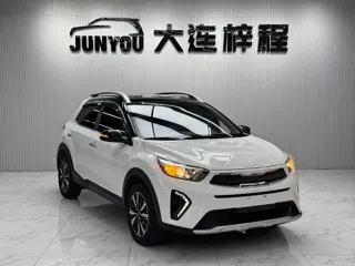 Kia Stonic 2023 купить из Китая, цена 1 535 000 ₽ — Suifenhe Auto