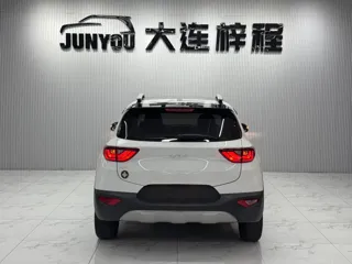 Kia Stonic 2023 купить из Китая, цена 1 535 000 ₽ — Suifenhe Auto