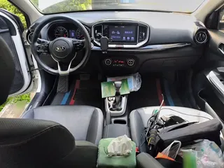 Kia Stonic 2020 купить из Китая, цена 1 247 000 ₽ — Suifenhe Auto