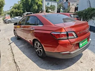 Venucia D60 2018 купить из Китая, цена 1 119 000 ₽ — Suifenhe Auto