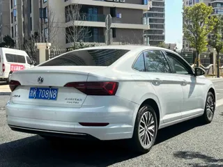 Volkswagen Sagitar 2020 купить из Китая, цена 1 328 000 ₽ — Suifenhe Auto