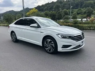Volkswagen Sagitar 2022 купить из Китая, цена 1 406 000 ₽ — Suifenhe Auto