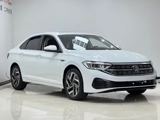 Volkswagen Sagitar 2022 купить из Китая, цена 1 832 000 ₽ — Suifenhe Auto