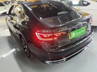 Volkswagen Sagitar 2024 купить из Китая, цена 3 168 000 ₽ — Suifenhe Auto