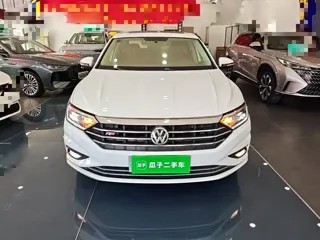Volkswagen Sagitar 2021 купить из Китая, цена 1 521 000 ₽ — Suifenhe Auto