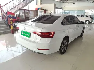 Volkswagen Sagitar 2022 купить из Китая, цена 1 516 000 ₽ — Suifenhe Auto