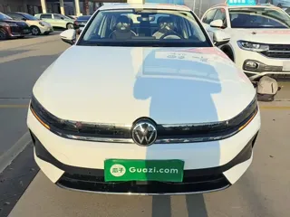 Volkswagen Sagitar 2026 купить из Китая, цена 3 281 000 ₽ — Suifenhe Auto